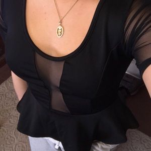 Front netting, black blouse